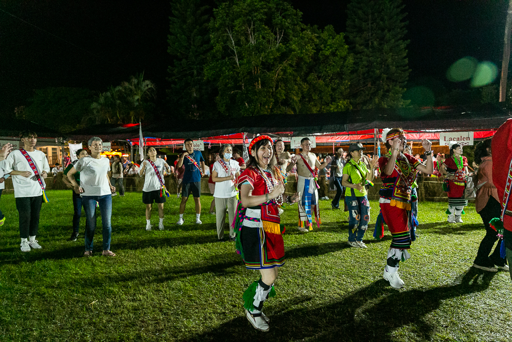 花蓮旅遊景點-2024鳳林鎮吉娜魯岸豐年祭，來感受一下阿美族的熱情與活力吧！一輩子至少該來參加一次的阿美族盛大慶典。（內有飲酒議題未成年請未飲酒） @圍事小哥的幸福相框