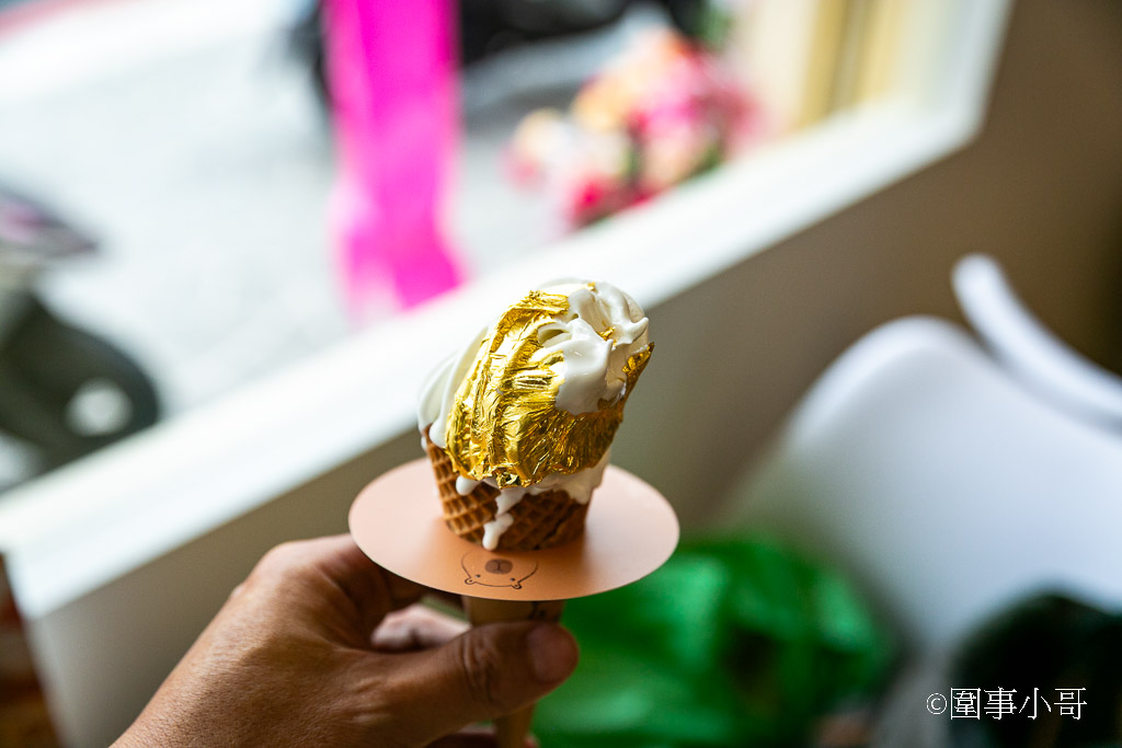 桃園內壢美食景點-卡比拉拉，超萌水豚君們圍繞著各式的手工點心大樹，太可愛了！！！（邀約 @圍事小哥的幸福相框