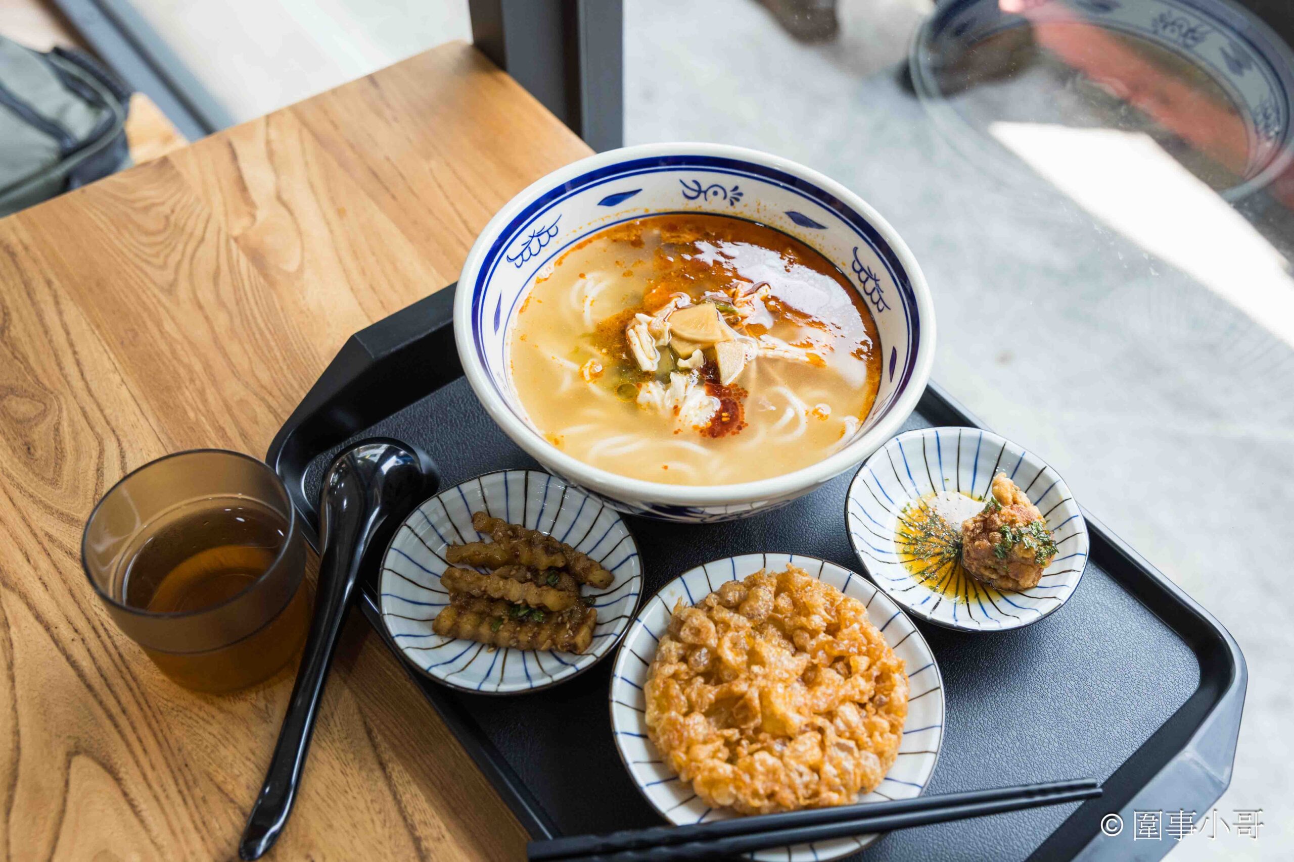 宜蘭羅東美食推薦-甩壹碗雲南米線專賣店，十幾種佐料任你加，老闆記憶裡的雲南米線就要這樣吃才好吃！！！ @圍事小哥的幸福相框