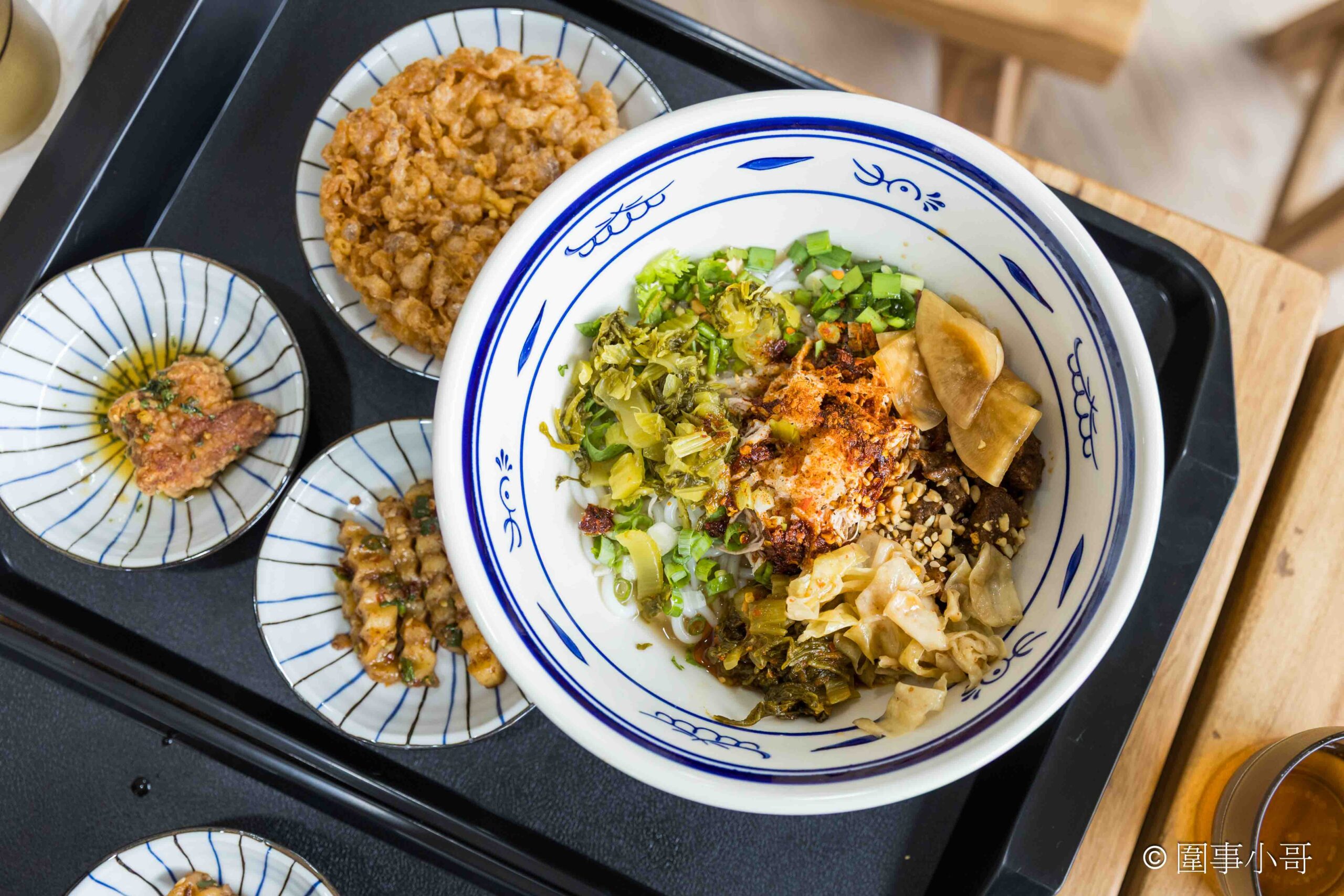 宜蘭羅東美食推薦-甩壹碗雲南米線專賣店，十幾種佐料任你加，老闆記憶裡的雲南米線就要這樣吃才好吃！！！ @圍事小哥的幸福相框