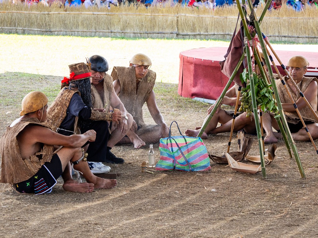 繁花盛開在吉娜魯岸,歡迎來到2025年鳳信部落豐年祭!內有飲酒議題請注意喝酒不開車開車不喝酒! @圍事小哥的幸福相框 繁花盛開在吉娜魯岸,歡迎來到2025年鳳信部落豐年祭!內有飲酒議題請注意喝酒不開車開車不喝酒! @圍事小哥的幸福相框