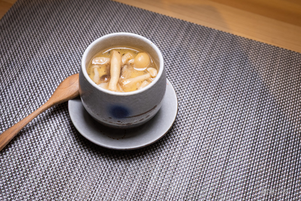 桃園大園青埔美食推薦-海童鐵板料亭,嚴選的食材遇上身懷絕技的主廚,一道道美味的鐵板料理讓人心滿意足。 @圍事小哥的幸福相框 桃園大園青埔美食推薦-海童鐵板料亭,嚴選的食材遇上身懷絕技的主廚,一道道美味的鐵板料理讓人心滿意足。 @圍事小哥的幸福相框