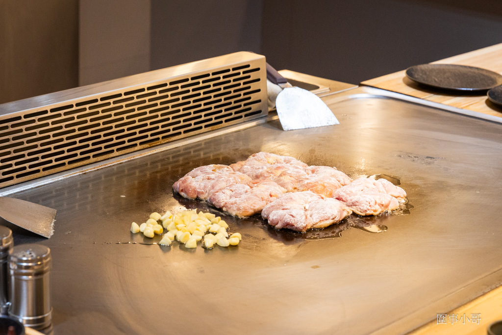 桃園大園青埔美食推薦-海童鐵板料亭,嚴選的食材遇上身懷絕技的主廚,一道道美味的鐵板料理讓人心滿意足。 @圍事小哥的幸福相框 桃園大園青埔美食推薦-海童鐵板料亭,嚴選的食材遇上身懷絕技的主廚,一道道美味的鐵板料理讓人心滿意足。 @圍事小哥的幸福相框