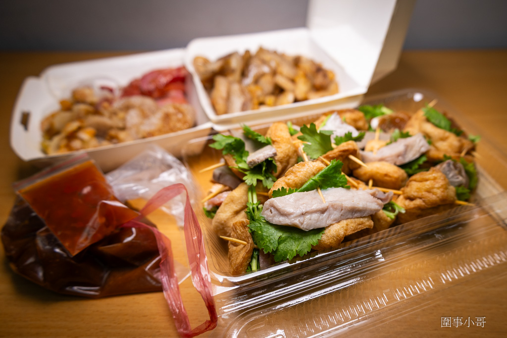 宜蘭傳統小吃推薦-復元行季節限定一串心!口味多樣搭配特製沾醬好吃到停不下來啦,美味的大腸包香腸加蘋果泡菜也讓人口水直流。 @圍事小哥的幸福相框 宜蘭傳統小吃推薦-復元行季節限定一串心!口味多樣搭配特製沾醬好吃到停不下來啦,美味的大腸包香腸加蘋果泡菜也讓人口水直流。 @圍事小哥的幸福相框