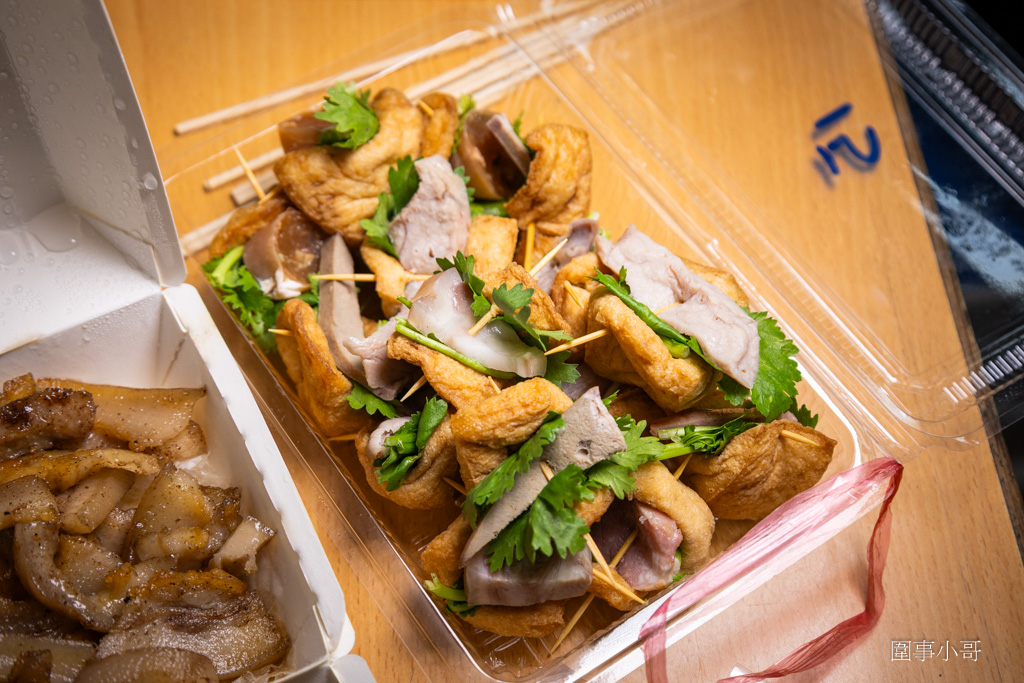 宜蘭傳統小吃推薦-復元行季節限定一串心!口味多樣搭配特製沾醬好吃到停不下來啦,美味的大腸包香腸加蘋果泡菜也讓人口水直流。 @圍事小哥的幸福相框 宜蘭傳統小吃推薦-復元行季節限定一串心!口味多樣搭配特製沾醬好吃到停不下來啦,美味的大腸包香腸加蘋果泡菜也讓人口水直流。 @圍事小哥的幸福相框