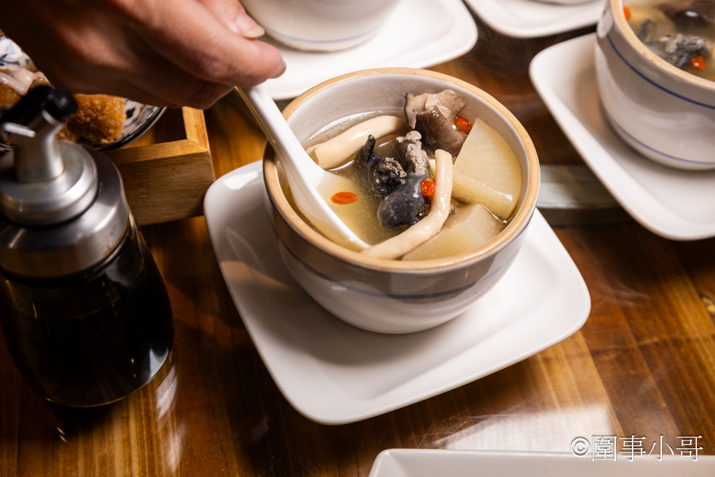 宜蘭冬山美食-六張桌中式料理,好吃不貴的無菜單桌菜再加上精緻豐富的定食套餐~我一試就成主顧了! @圍事小哥的幸福相框 宜蘭冬山美食-六張桌中式料理,好吃不貴的無菜單桌菜再加上精緻豐富的定食套餐~我一試就成主顧了! @圍事小哥的幸福相框