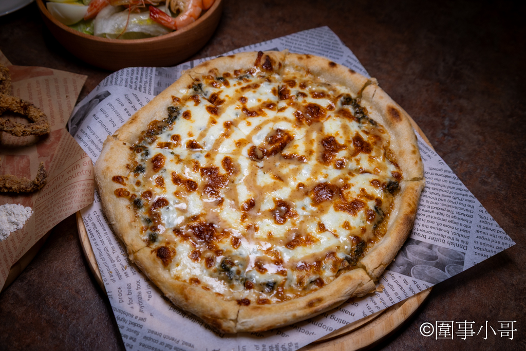 宜蘭羅東美食-貝加莫比薩屋,餐點美味精緻~店裡人員親切又有禮~同學們走過路過聞到披薩香氣就進來坐坐吧~(招手 @圍事小哥的幸福相框 宜蘭羅東美食-貝加莫比薩屋,餐點美味精緻~店裡人員親切又有禮~同學們走過路過聞到披薩香氣就進來坐坐吧~(招手 @圍事小哥的幸福相框