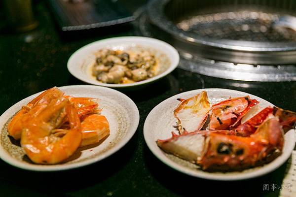 台北美食-帝一，頂級燒烤帝王蟹吃到飽,專人桌邊代烤超高級食材 @圍事小哥的幸福相框