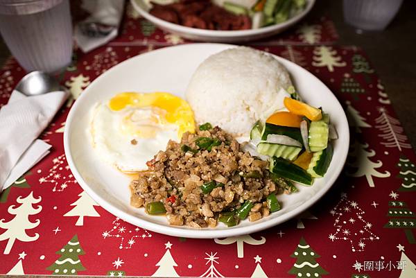 中壢龍岡馬祖新村美食-HALOHALO菲律賓料理，一間證實了料理與愛情能夠跨越國界的美好餐廳 @圍事小哥的幸福相框
