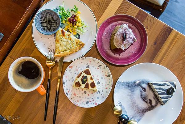 宜蘭冬山咖啡下午茶推薦-佐佐清水生態綠舟店，不只飲品及甜點美味，更喜歡這裡的親切氛圍。 @圍事小哥的幸福相框